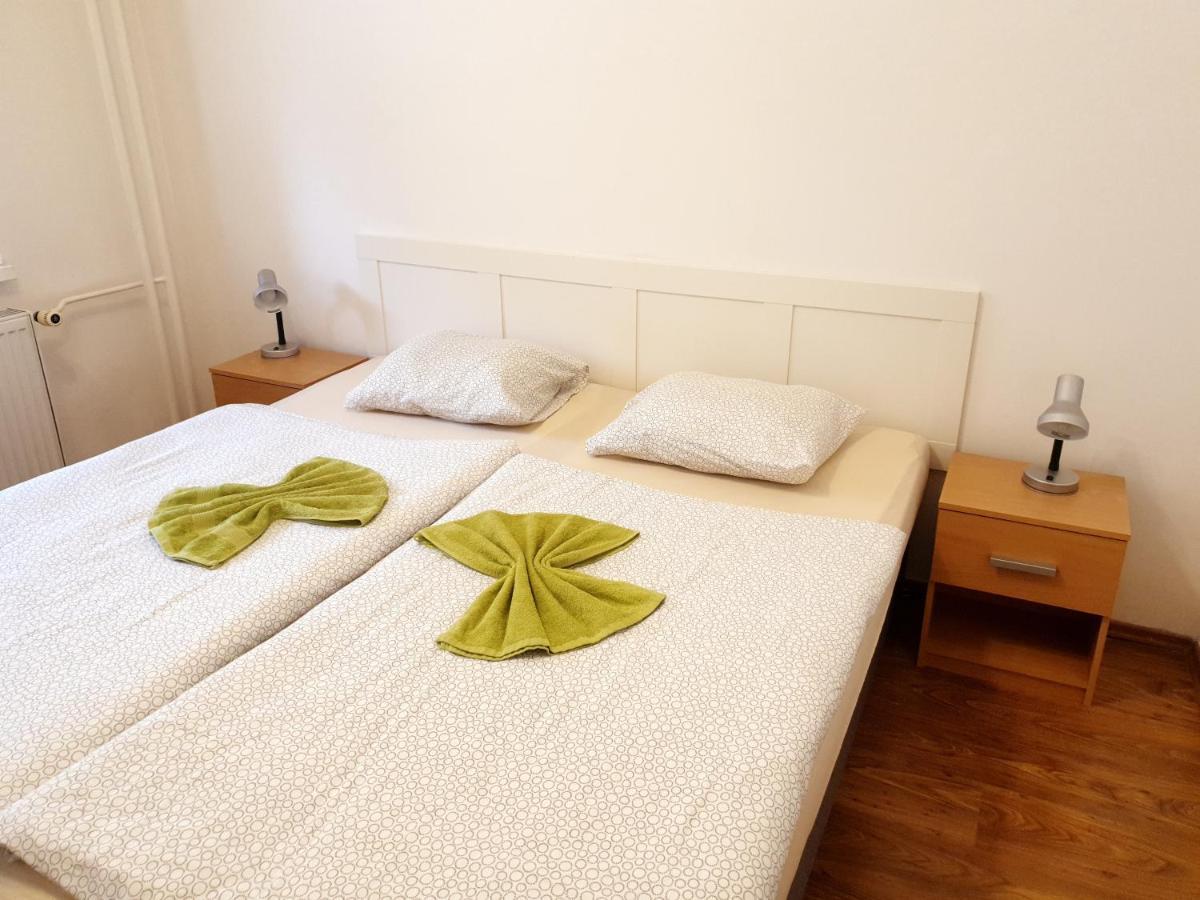 Apartman Bystrica City & Parking Διαμέρισμα Μπάνσκα Μπίστριτσα Εξωτερικό φωτογραφία